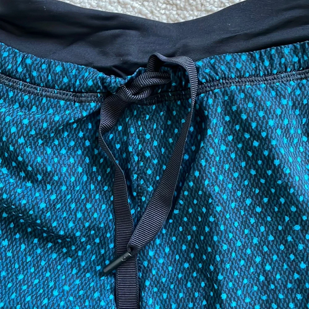 Lululemon Run It Out 3